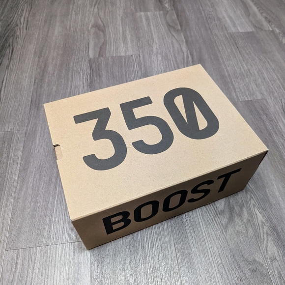 NWT Yeezy Boost 350 V2 onyx New w Tags and box adidas release date June 20 2021 - Picture 7 of 13